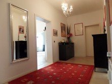 Diele Wohnen in erstklassiger B�rgerparklage: Traumhafte 4 Zimmer-Wohnung mit 2 Balkone und Garage