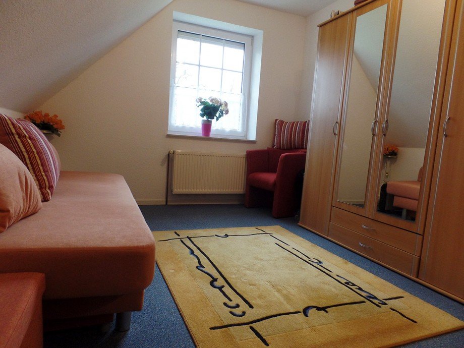 Zimmer OG Zweifamilienhaus L�bberstedt