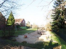 Spielplatz Bremen - Horn / Familientraum zum Wohlf�hlen mit Garten und 2 TG-Stellpl�tze