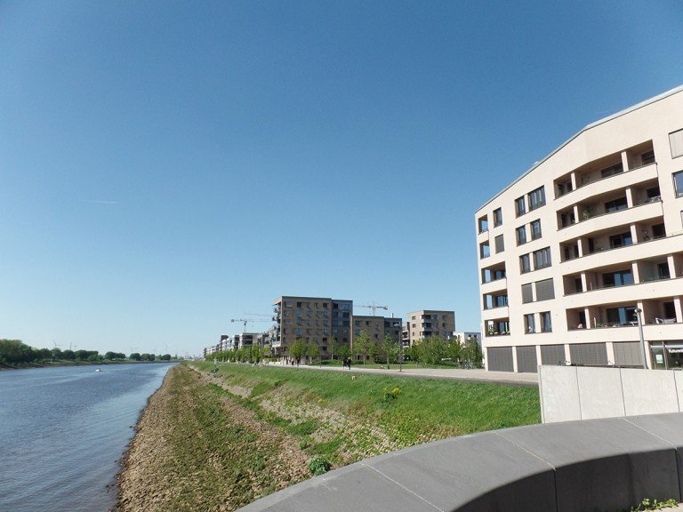 Ansicht Bremen Etagenwohnung Wohnen mit Weserblick, neuwertige 3-Zimmer Eigentumswohnung am �berseepark