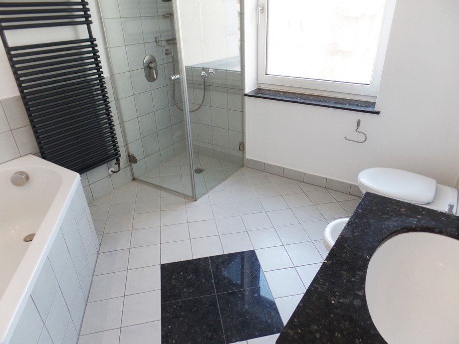 Tageslichtbad Maisonettewohnung Bremen