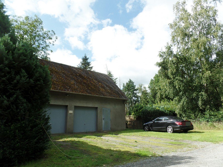 Nebengeb�ude mit Garagen Einfamilienhaus Schwanewede