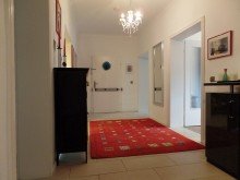 Diele Wohnen in erstklassiger B�rgerparklage: Traumhafte 4 Zimmer-Wohnung mit 2 Balkone und Garage