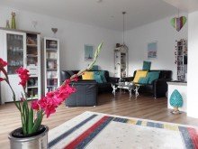 Wohnen Wohnen in erstklassiger B�rgerparklage: Traumhafte 4 Zimmer-Wohnung mit 2 Balkone und Garage