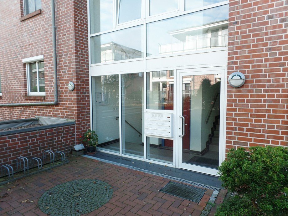 Hauseingang Terrassenwohnung Bremen