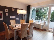 Essen Wohnen in erstklassiger B�rgerparklage: Traumhafte 4 Zimmer-Wohnung mit 2 Balkone und Garage