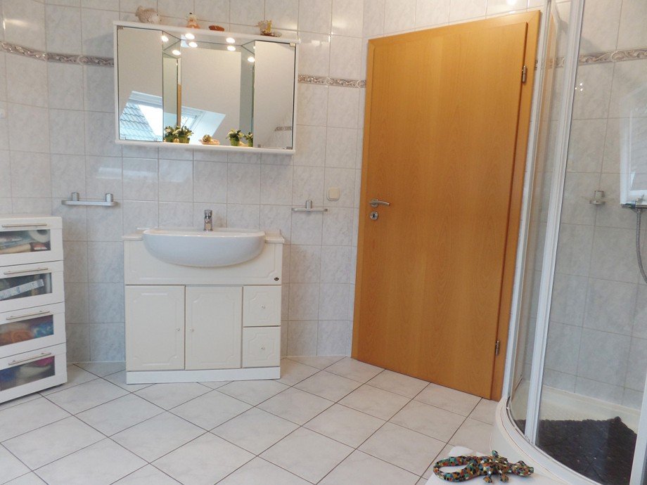 Bad OG Zweifamilienhaus L�bberstedt