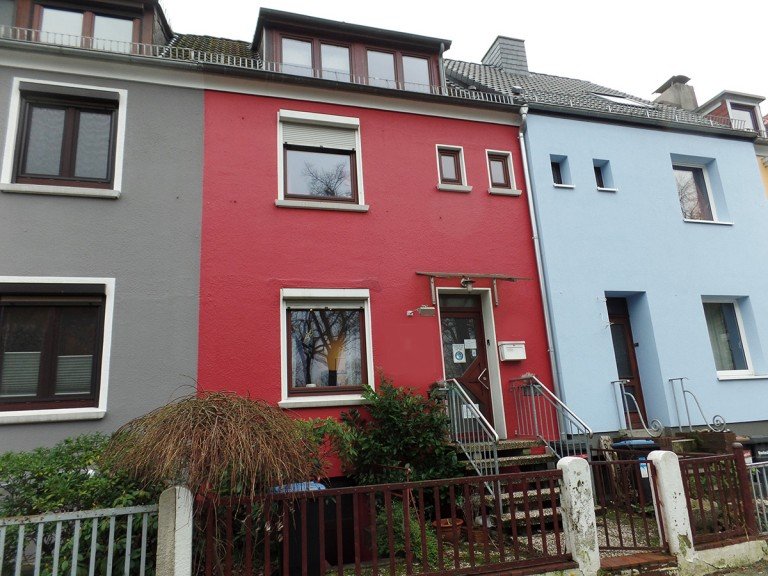 Hausansicht Bremen Reihenmittelhaus Wohnen in Walle, familienfreundliches Reihenhaus in beliebter Lage
