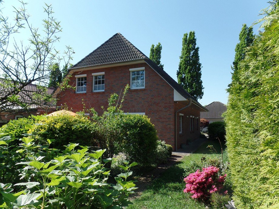 Hausansicht Zweifamilienhaus L�bberstedt